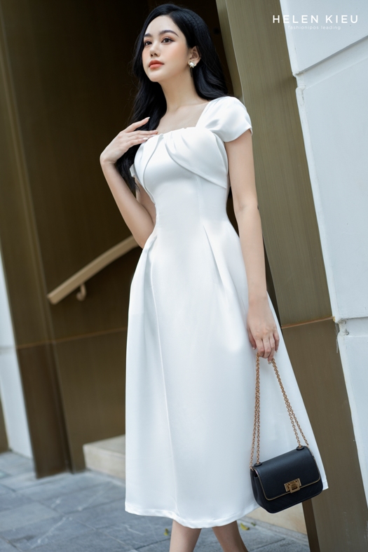 Đầm trắng lụa